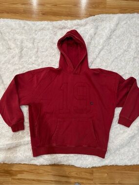 Hollister Men's Hooded Sweatshirt in Burgundy with Embossed 19